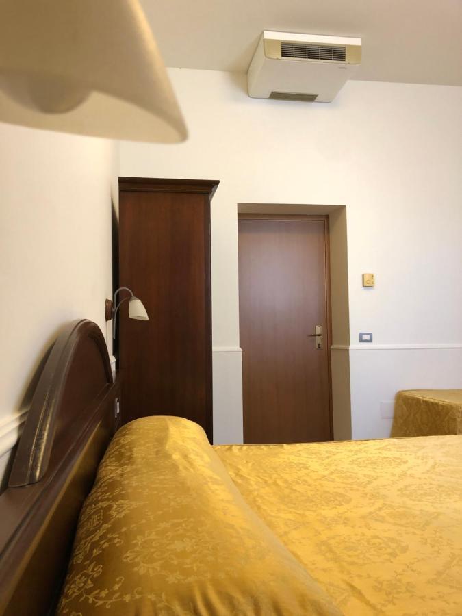 Hotel Zodiaco Bolsena Ngoại thất bức ảnh